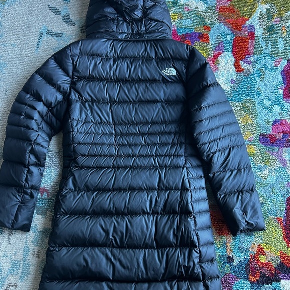 ❄️ The North Face Parka Jacket Size Medium with Detachable Hoodie❄️ - Picture 9 of 12